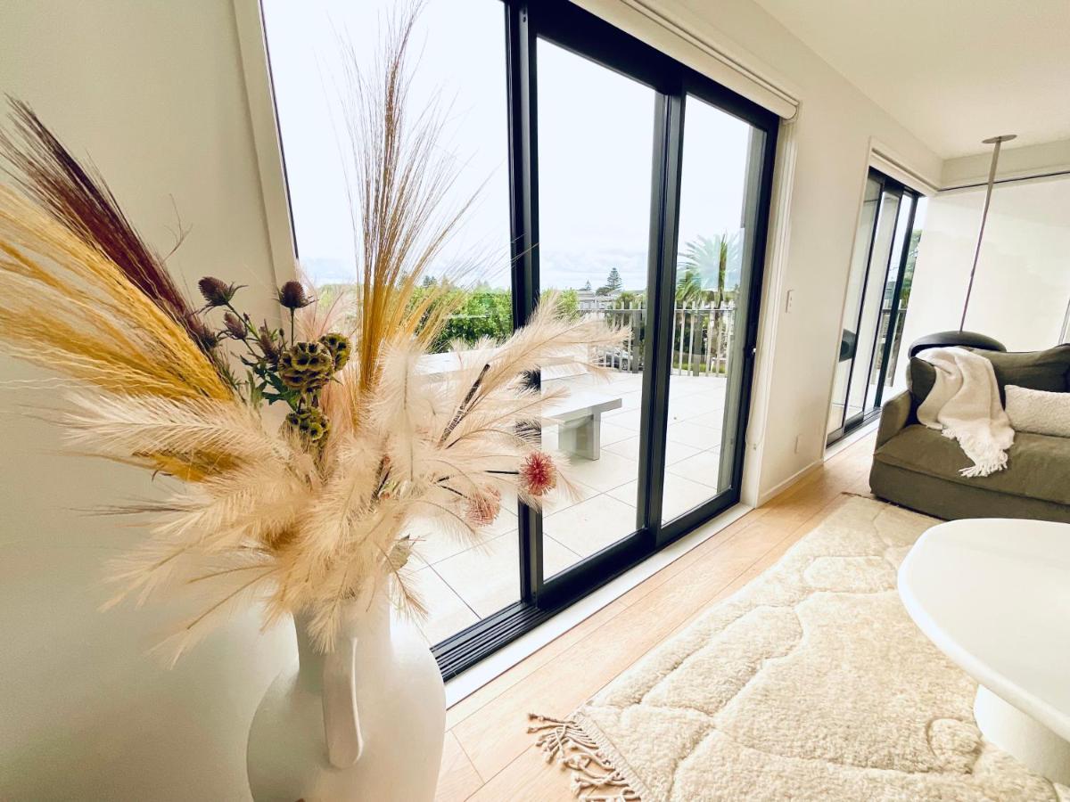 Villa Deluxe Downtown Mount Maunganui Extérieur photo